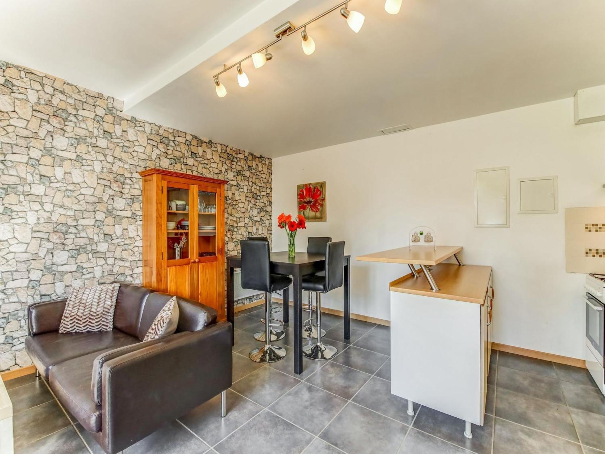 Holiday Home With Garden In Brainville Екстериор снимка