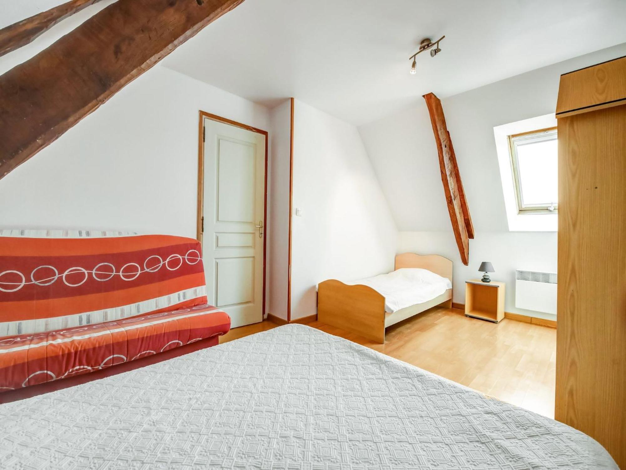 Holiday Home With Garden In Brainville Екстериор снимка