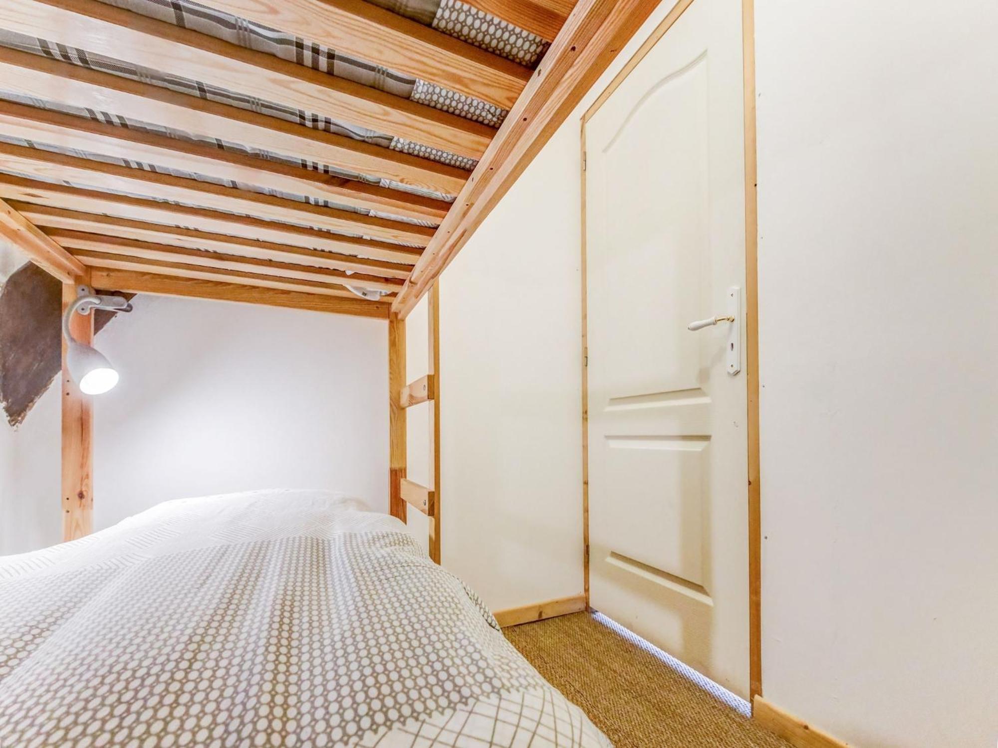 Holiday Home With Garden In Brainville Екстериор снимка