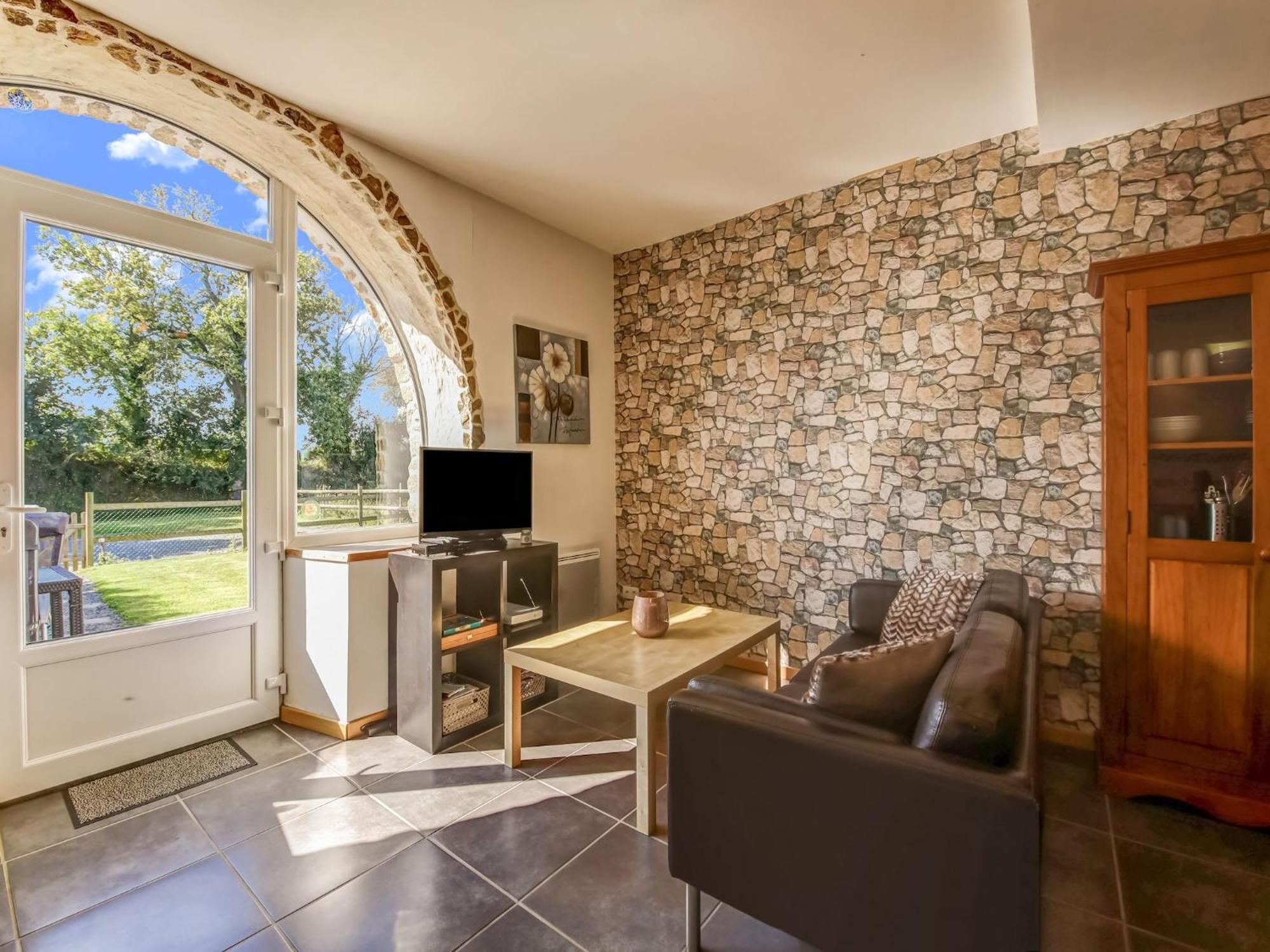 Holiday Home With Garden In Brainville Екстериор снимка