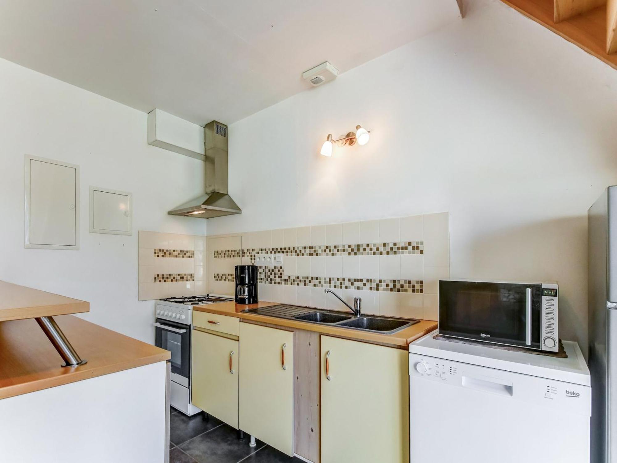 Holiday Home With Garden In Brainville Екстериор снимка